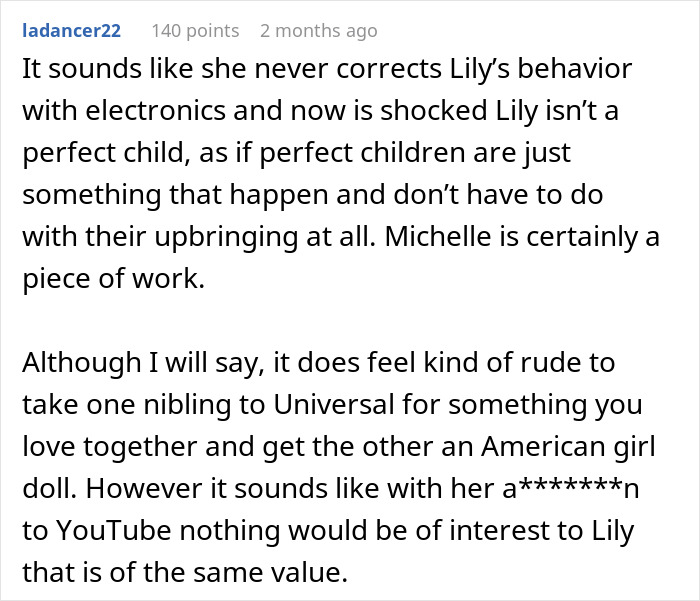 Online comment discussing sister accused of favoring nephew and niece, highlighting family favoritism and behavior issues. Online comment discussing sister accused of favoring nephew and niece, highlighting family favoritism and behavior issues.