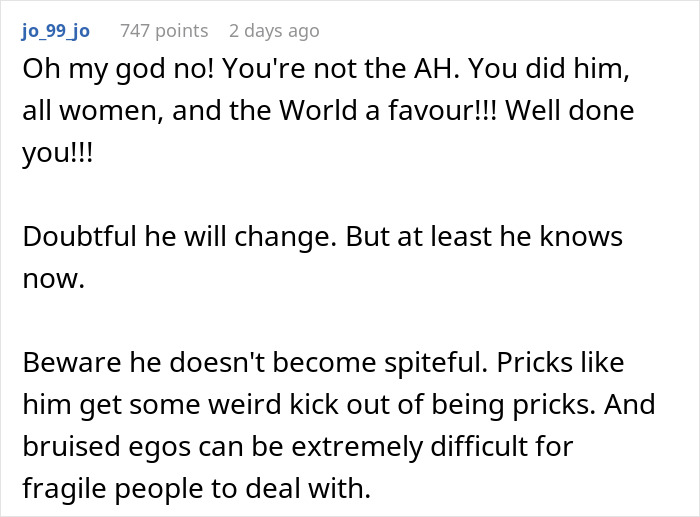 Screenshot of a Reddit comment reacting to a guy telling an old friend she should date him for being tall and breaking down after rejection. Screenshot of a Reddit comment reacting to a guy telling an old friend she should date him for being tall and breaking down after rejection.