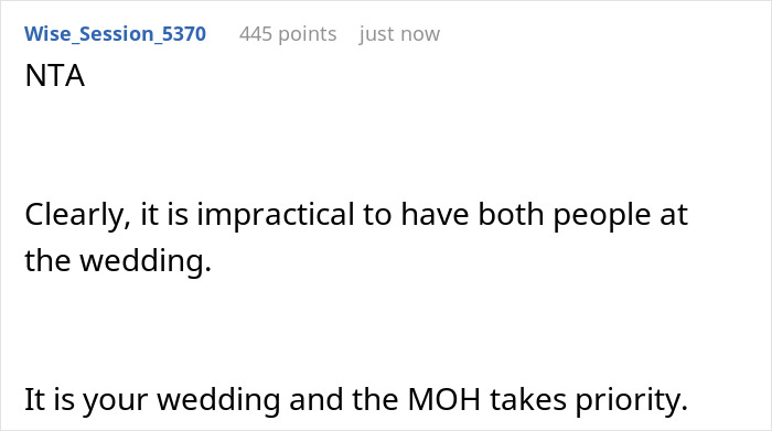 Text post showing a discussion about refusing a sister-in-law’s service dog at a bride’s wedding.