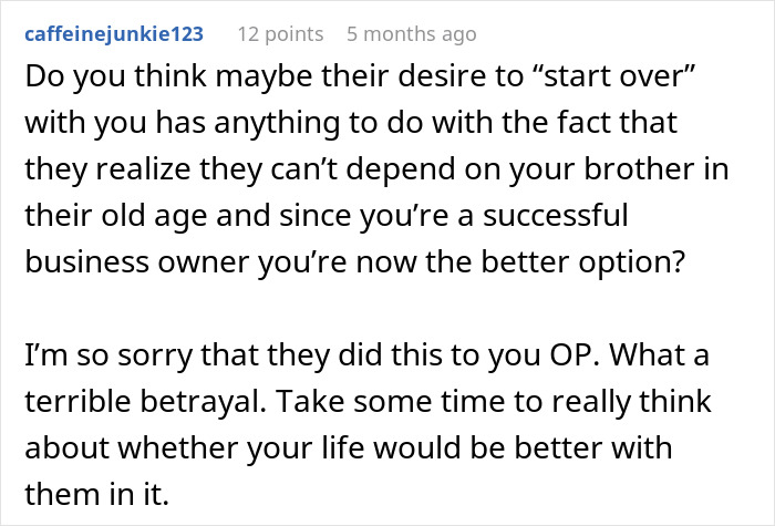 Reddit user discussing mom who purposefully hid college acceptance letters from least favorite kid in a personal story thread. Reddit user discussing mom who purposefully hid college acceptance letters from least favorite kid in a personal story thread.