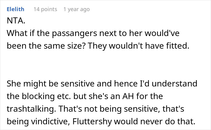 Screenshot of a comment discussing a woman suggesting her obese friend buy two flight seats for comfort and the resulting backlash. Screenshot of a comment discussing a woman suggesting her obese friend buy two flight seats for comfort and the resulting backlash.