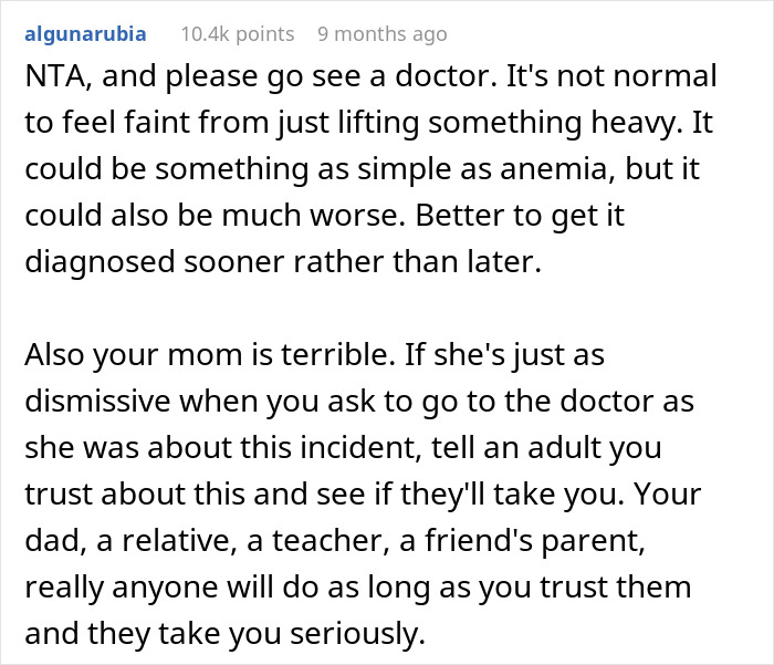 Alt text: Text discussing a teen fainting and advice on seeing a doctor despite a mom’s dismissive reaction about the fall.