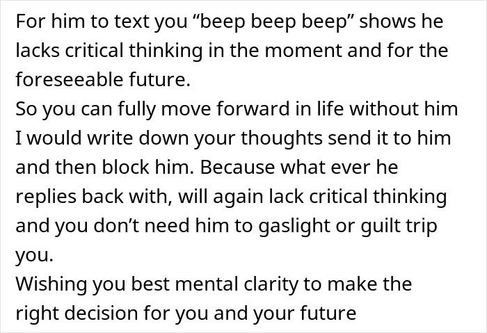 ALT text: Woman discovers hidden device planted by boyfriend in closet, highlighting issues of trust and deception in relationships. ALT text: Woman discovers hidden device planted by boyfriend in closet, highlighting issues of trust and deception in relationships.