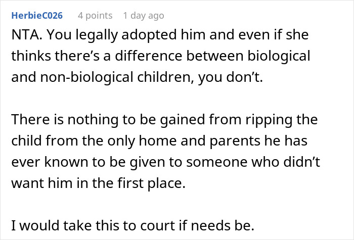 Screenshot of an online discussion about a mom giving up her baby and wanting the child back eight years later. Screenshot of an online discussion about a mom giving up her baby and wanting the child back eight years later.