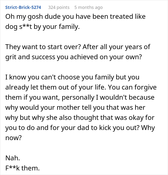 Comment discussing family issues and a mom admitting to hiding college acceptance letters from least favorite kid. Comment discussing family issues and a mom admitting to hiding college acceptance letters from least favorite kid.