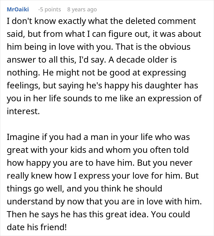 Screenshot of a comment discussing a woman setting up a widow and single mom for a date with a surprising reaction. Screenshot of a comment discussing a woman setting up a widow and single mom for a date with a surprising reaction.