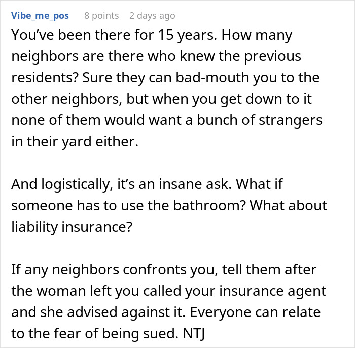 Comment discussing a woman demanding to marry in a stranger’s backyard and the refusal, highlighting neighbor concerns and liability issues. Comment discussing a woman demanding to marry in a stranger’s backyard and the refusal, highlighting neighbor concerns and liability issues.