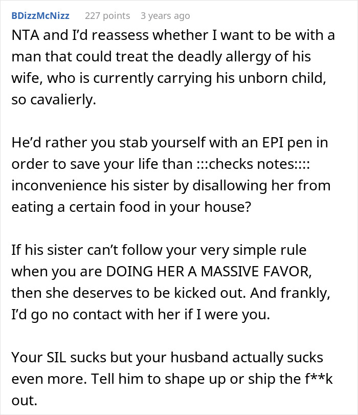Screenshot of a Reddit comment discussing risks of anaphylaxis due to SIL ignoring no-peanut rule and husband siding with sister.