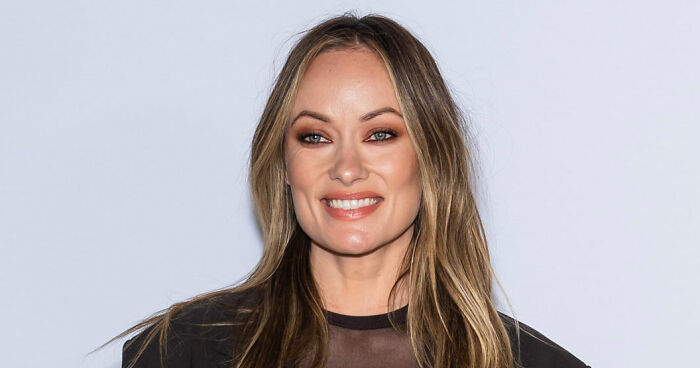 Olivia Wilde Goes Bra-Less And Flashes Her Toned Abs In Sheer Outfit At New York Fashion Week