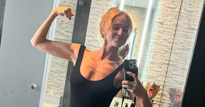 51-Year-Old 90s Star Shows Off Her Toned Body In Bikini And Reveals Her Fitness Secrets To Fans