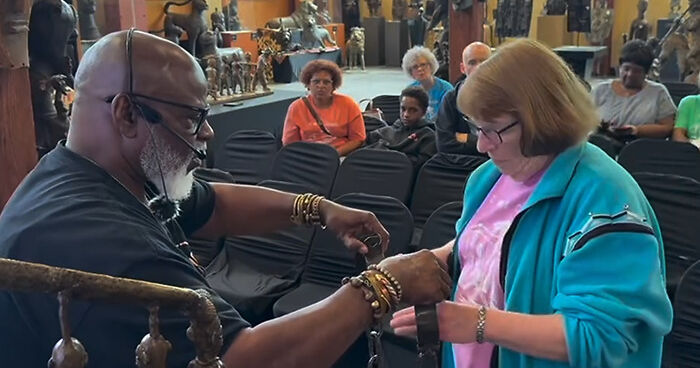 White Woman’s “Dramatic” Reaction To Being Shackled During African-American Museum Visit Goes Viral