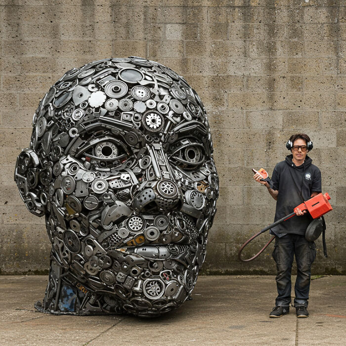 This Artist Turns Trash Into Stunning Sculptures (16 Pics)