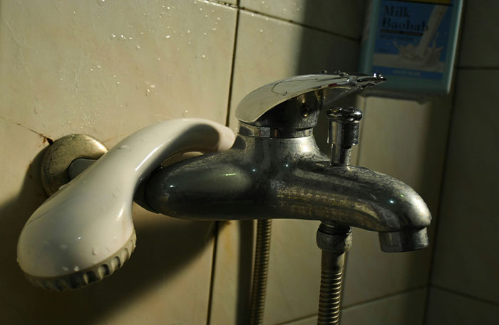 “3rd Date She Soiled Her Pants”: 47 Times People Couldn’t Believe How Gross Their Partners Were Being