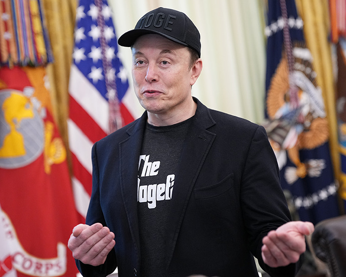 Elon Musk Has Strong One Word Response To Stephen King's False Allegation Against Charlie Kirk After His Passing Elon Musk Has Strong One Word Response To Stephen King's False Allegation Against Charlie Kirk After His Passing