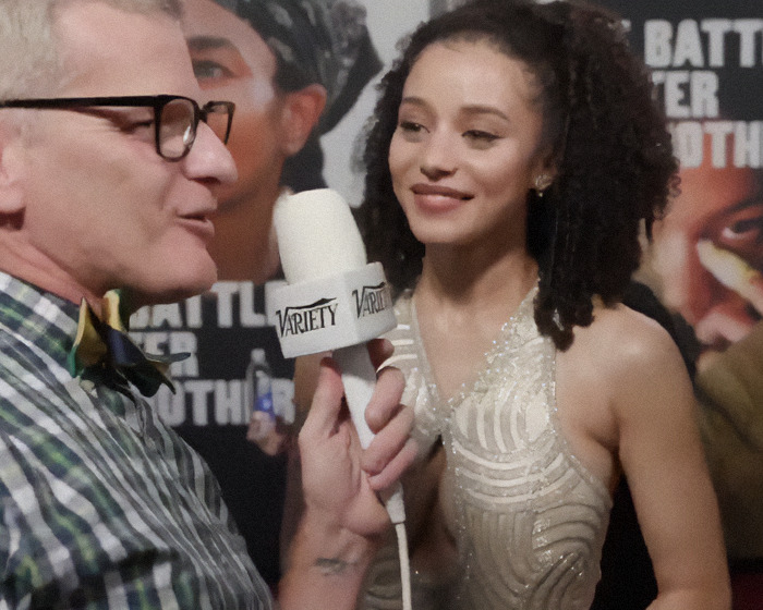 Chase Infiniti answering a reporter’s question in an interview at a red carpet event, fans praising his response. Chase Infiniti answering a reporter’s question in an interview at a red carpet event, fans praising his response.