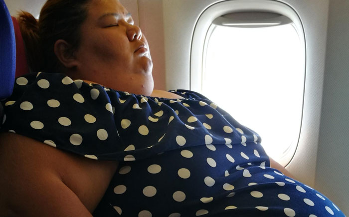 Person Called "Fatphobic" For Refusing To Let Obese Guy Invade Their Seat, Sparks Flight Drama Person Called "Fatphobic" For Refusing To Let Obese Guy Invade Their Seat, Sparks Flight Drama