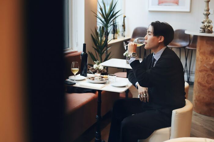 "Maybe If You Hadn't Boned Our Son’s Girlfriend": 45 Crazy Stories Servers Overheard