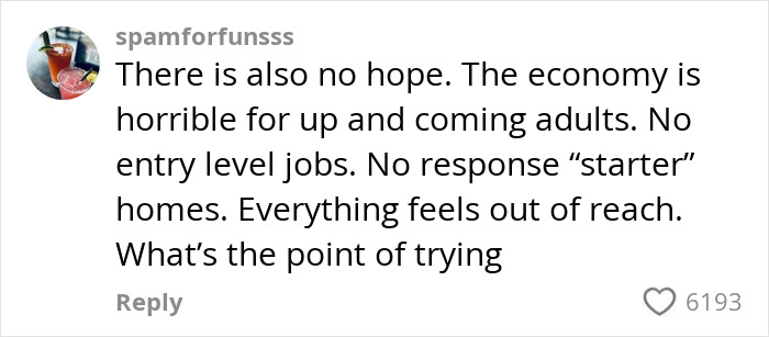 Comment highlighting Gen Z clients' struggles with economy, jobs, and housing from a therapist’s perspective on troubling behavior. Comment highlighting Gen Z clients' struggles with economy, jobs, and housing from a therapist’s perspective on troubling behavior.