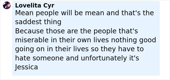 Screenshot of a social media comment defending Jessica Simpson amid plastic surgery rumors after her VMAs red carpet appearance. Screenshot of a social media comment defending Jessica Simpson amid plastic surgery rumors after her VMAs red carpet appearance.