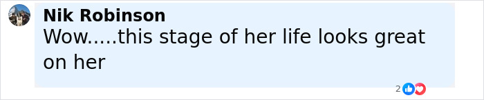 Fan comment praising JoJo Siwa, expressing amazement at this stage of her life and appearance. Fan comment praising JoJo Siwa, expressing amazement at this stage of her life and appearance.