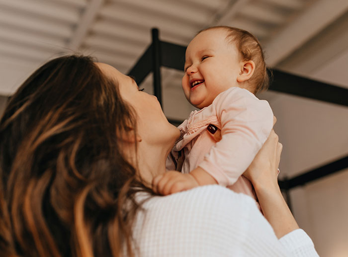 “You Ignored My Warning”: Mom Refuses To Pay For Friend’s Gucci Sunglasses And iPhone