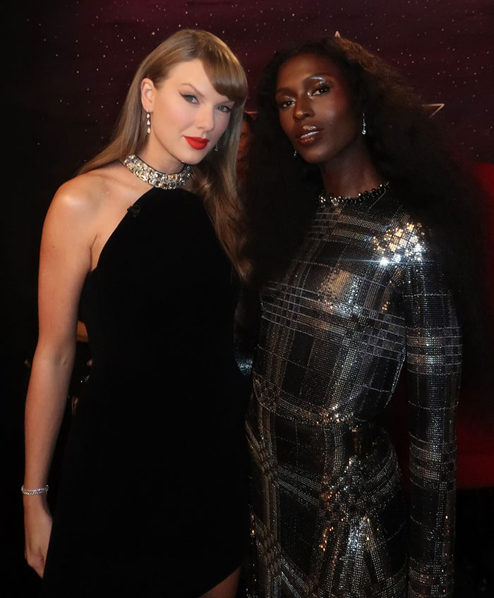 Taylor Swift and Jodie Turner-Smith at an event, with Graham Norton allegedly cutting off an insensitive question. Taylor Swift and Jodie Turner-Smith at an event, with Graham Norton allegedly cutting off an insensitive question.