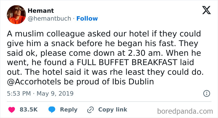 Screenshot of a really dumb tweet about a hotel providing a full buffet breakfast at 2:30 am before fasting begins.