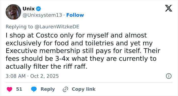 "What Is Wrong With People?": Footage Of Woman's Soda Refill Rampage Sparks All Sorts Of Reactions "What Is Wrong With People?": Footage Of Woman's Soda Refill Rampage Sparks All Sorts Of Reactions