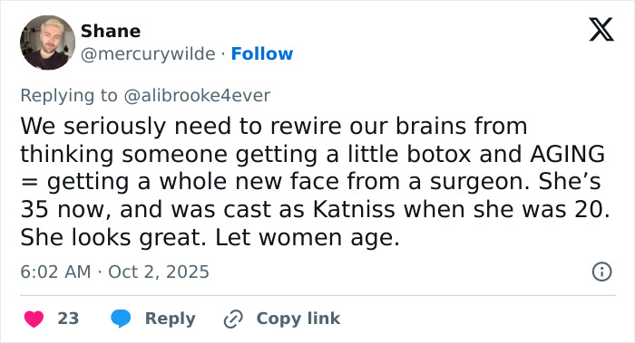 Tweet discussing plastic surgeons in LA and aging, emphasizing natural looks without excessive cosmetic surgery or botox. Tweet discussing plastic surgeons in LA and aging, emphasizing natural looks without excessive cosmetic surgery or botox.