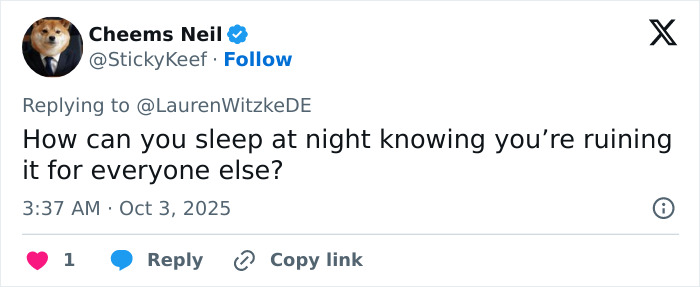 "What Is Wrong With People?": Footage Of Woman's Soda Refill Rampage Sparks All Sorts Of Reactions "What Is Wrong With People?": Footage Of Woman's Soda Refill Rampage Sparks All Sorts Of Reactions