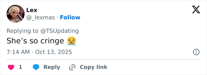 Tweet from a user named Lex reacting with a crying emoji to a post about Travis Kelce autographing Taylor Swift albums. Tweet from a user named Lex reacting with a crying emoji to a post about Travis Kelce autographing Taylor Swift albums.