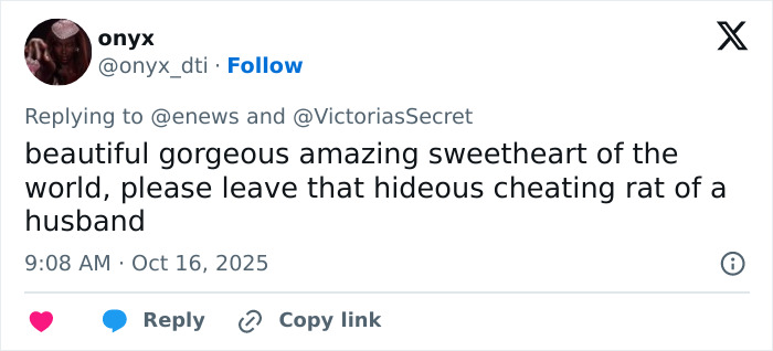 Victoria’s Secret Angel with dramatic new look stuns fans at the fashion show, sparking shock and conversations online. Victoria’s Secret Angel with dramatic new look stuns fans at the fashion show, sparking shock and conversations online.