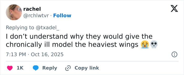 Screenshot of a tweet commenting on the heavy Victoria’s Secret Angel wings worn by Bella Hadid. Screenshot of a tweet commenting on the heavy Victoria’s Secret Angel wings worn by Bella Hadid.