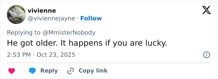 Twitter reply from user viviennejayn discussing Bradley Cooper's radical makeover and fans comparing him to Barry Manilow. Twitter reply from user viviennejayn discussing Bradley Cooper's radical makeover and fans comparing him to Barry Manilow.