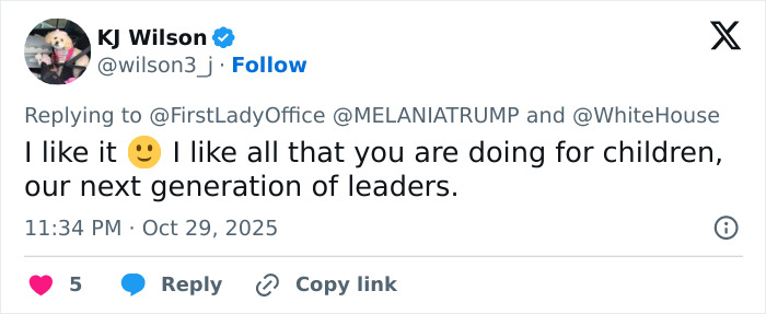 Screenshot of a social media reply praising Melania Trump's White House Halloween display for children and future leaders. Screenshot of a social media reply praising Melania Trump's White House Halloween display for children and future leaders.