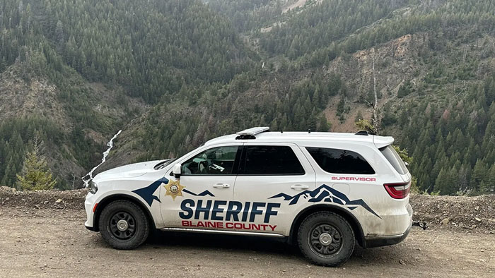 People Suspicious After Missing Hiker Was Found Roaming The Wilderness In Her Underwear People Suspicious After Missing Hiker Was Found Roaming The Wilderness In Her Underwear