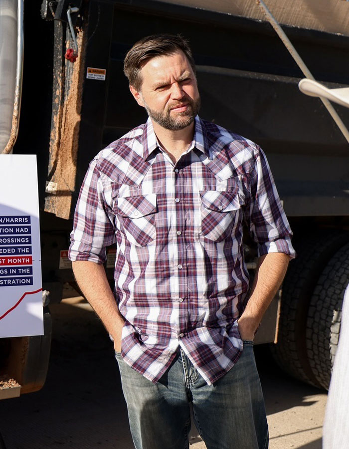 Erika Kirk's "Inappropriate" Hug With JD Vance And "Weird" Statement At Turning Point Event Goes Viral Erika Kirk's "Inappropriate" Hug With JD Vance And "Weird" Statement At Turning Point Event Goes Viral