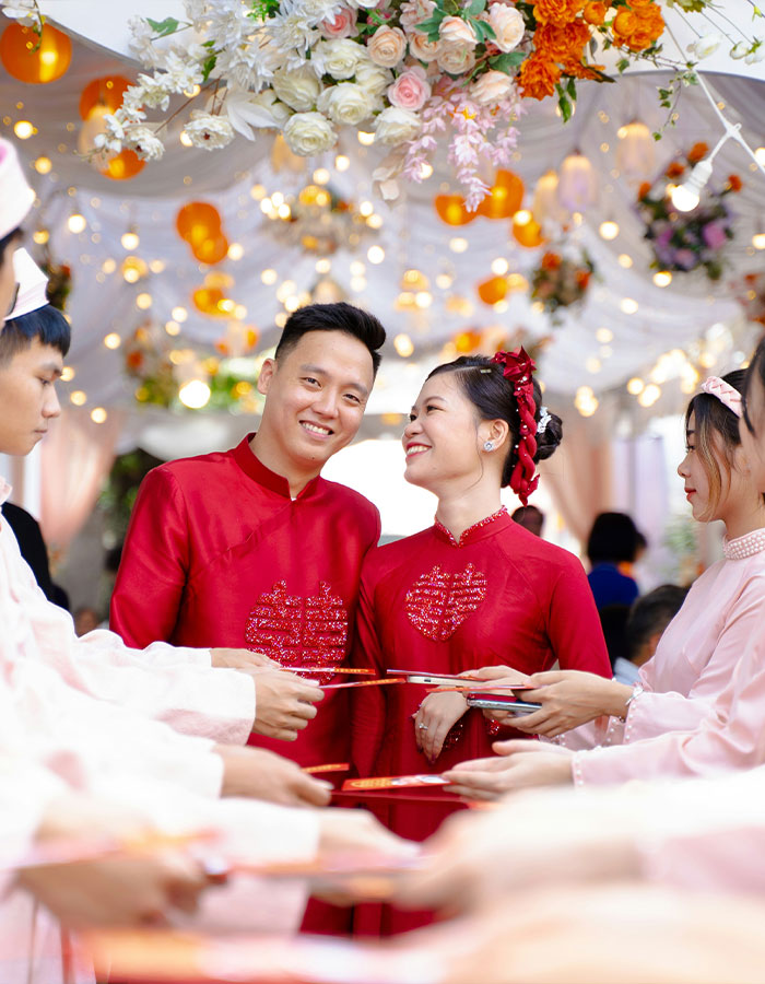 "Barbaric": Mass Outrage As Bridesmaids Forced To Kiss Strangers In Humiliating Wedding Prank "Barbaric": Mass Outrage As Bridesmaids Forced To Kiss Strangers In Humiliating Wedding Prank