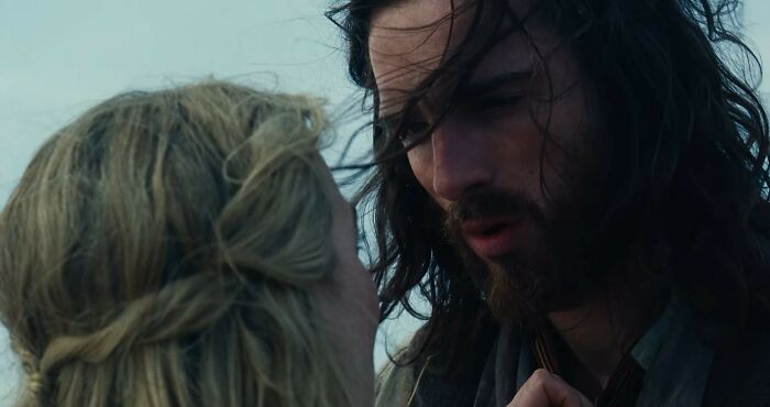 Close-up of Margot Robbie and co-star in Wuthering Heights trailer scene, highlighting provocative and dramatic emotions. Close-up of Margot Robbie and co-star in Wuthering Heights trailer scene, highlighting provocative and dramatic emotions.