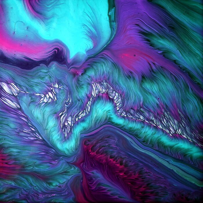 Giving Paint A Second Chance: Calm And Relaxing Acrylic Pour