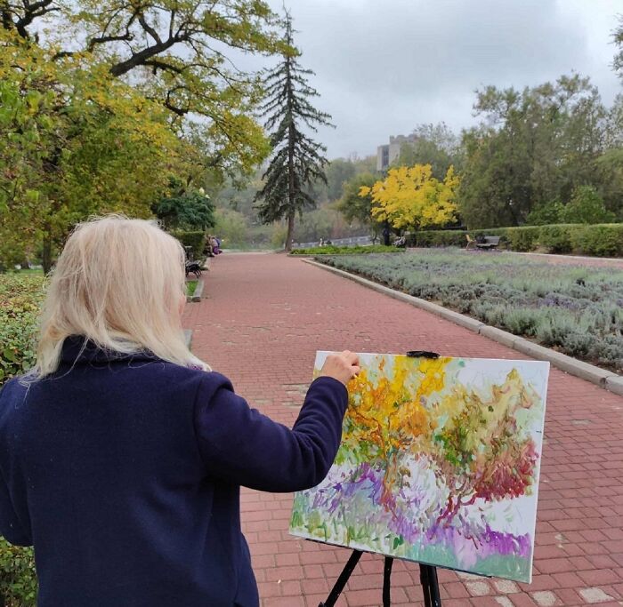 Painting On The Edge: Creating Art In The Frontline Zone Of Ukraine Painting On The Edge: Creating Art In The Frontline Zone Of Ukraine