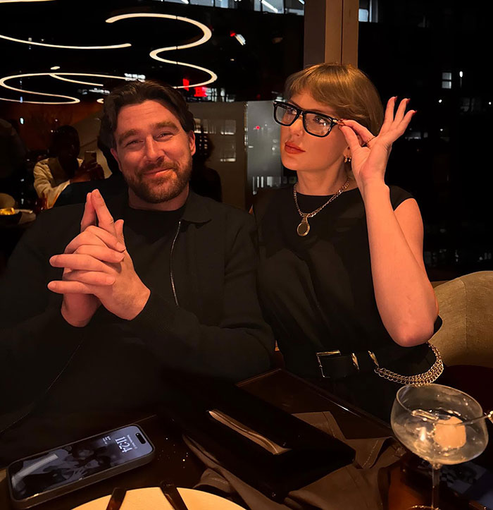 Taylor Swift's New Album Torn Apart For Allegedly Promoting Racism, Homophobia, And More Taylor Swift's New Album Torn Apart For Allegedly Promoting Racism, Homophobia, And More