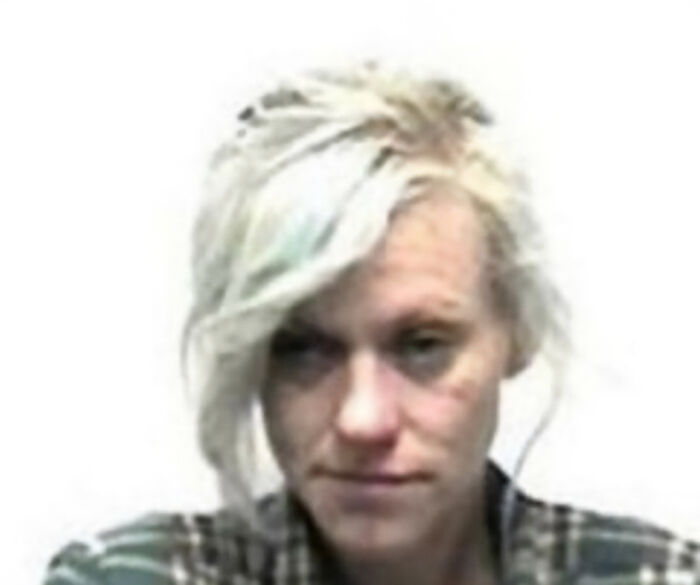 "What Is Wrong With People?": Footage Of Woman's Soda Refill Rampage Sparks All Sorts Of Reactions "What Is Wrong With People?": Footage Of Woman's Soda Refill Rampage Sparks All Sorts Of Reactions