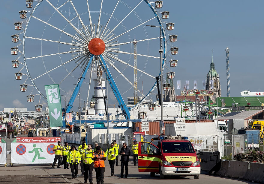 Fatal Explosion In Munich And Threatening Letter Force Police To Shut Down The Famous Oktoberfest Fatal Explosion In Munich And Threatening Letter Force Police To Shut Down The Famous Oktoberfest