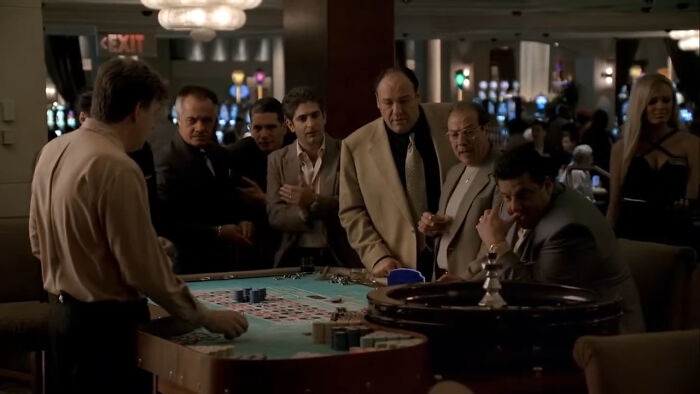 People Ask Americans If These 44 Things Are Actually True In Real Life And Get Surprising Answers