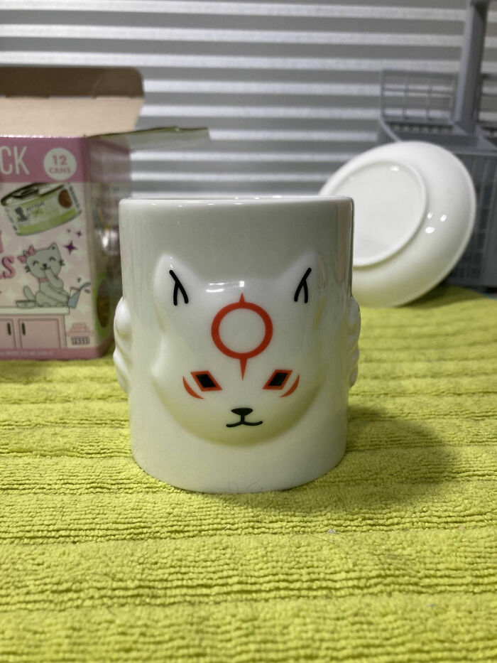 Amaterasu From The Video Game Okami! One Of The Few Mugs That Actually Made It Back Home With Me :/
