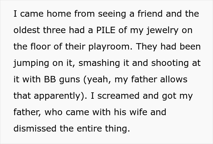 Alt text: Stepmom lets kids destroy stepdaughter’s $100k heirloom jewelry, causing grandparents to sue over the damage. Alt text: Stepmom lets kids destroy stepdaughter’s $100k heirloom jewelry, causing grandparents to sue over the damage.