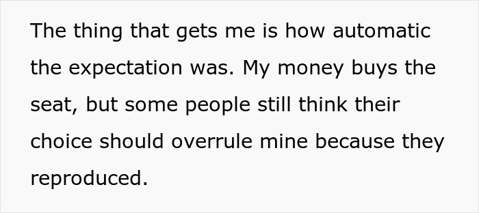 Text box showing a quote about a rude family trying to bully a lady out of her plane seat, highlighting refusal to swap seats. Text box showing a quote about a rude family trying to bully a lady out of her plane seat, highlighting refusal to swap seats.