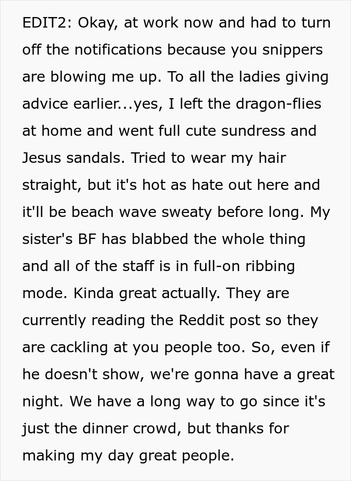 Alt text: Woman's story about wrongly trying to save elite military diver and unexpectedly scoring a date despite embarrassment Alt text: Woman's story about wrongly trying to save elite military diver and unexpectedly scoring a date despite embarrassment