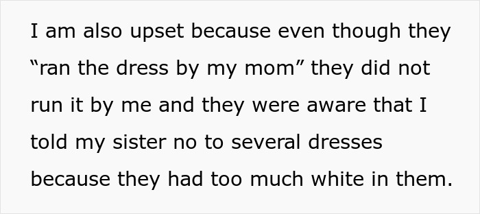 Text excerpt showing frustration over cousin wearing a long white dress at wedding, with mom's approval causing bride's upset. Text excerpt showing frustration over cousin wearing a long white dress at wedding, with mom's approval causing bride's upset.
